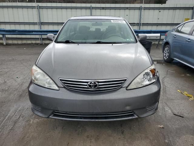 2005 Toyota Camry LE