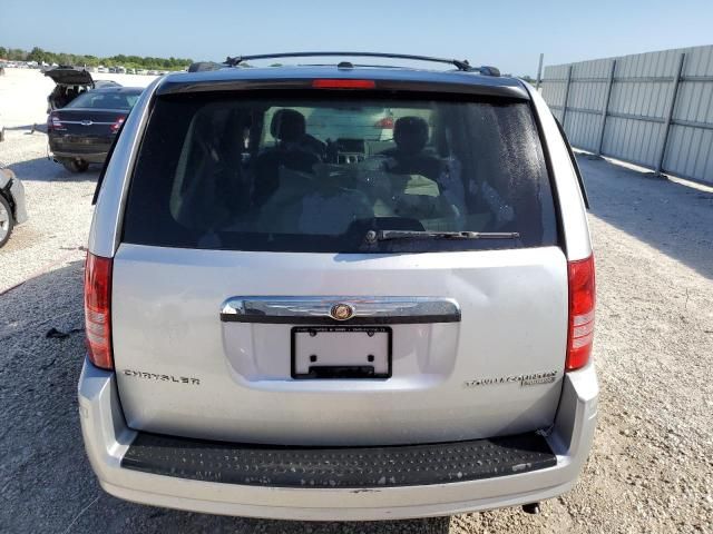 2010 Chrysler Town & Country Touring