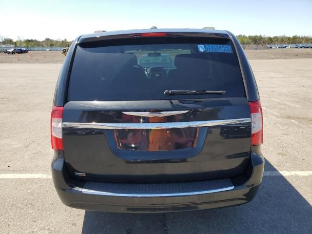 2013 Chrysler Town & Country Touring