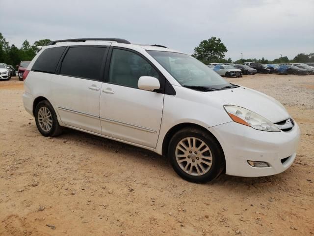 2007 Toyota Sienna XLE