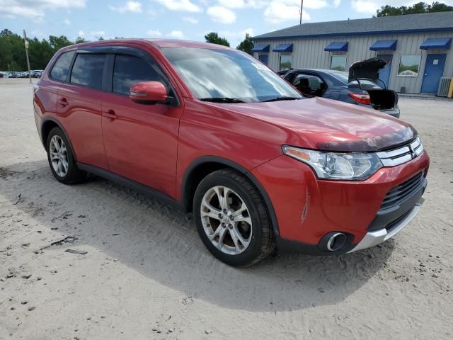 2015 Mitsubishi Outlander SE