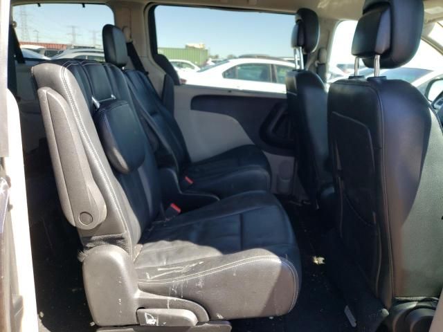 2015 Chrysler Town & Country Touring