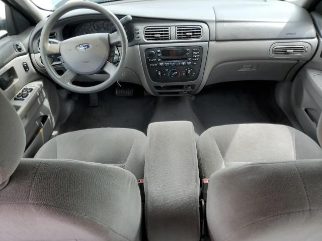 2005 Ford Taurus SE