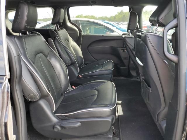 2019 Chrysler Pacifica Hybrid Limited