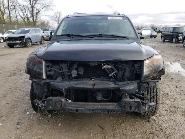 2011 Nissan Armada SV