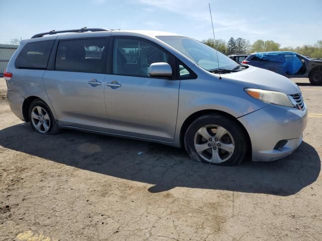 2011 Toyota Sienna LE