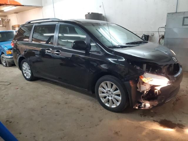 2013 Toyota Sienna XLE