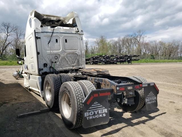 2018 Freightliner Cascadia 126