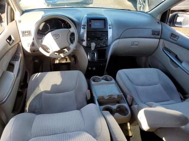 2008 Toyota Sienna CE