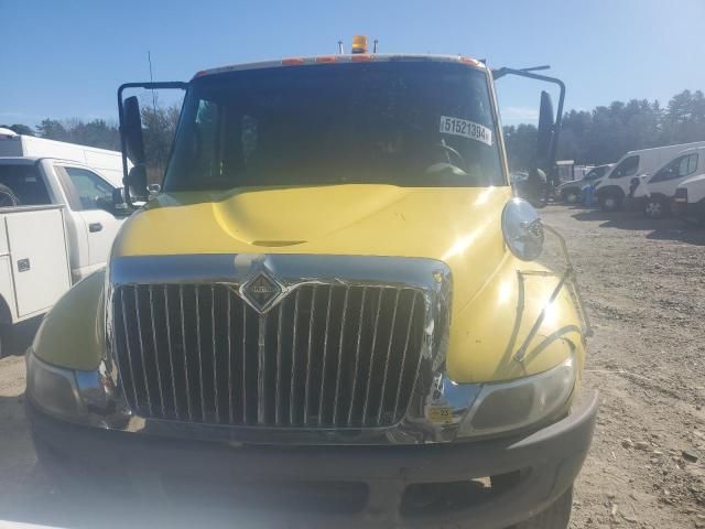 2004 International 4000 4300