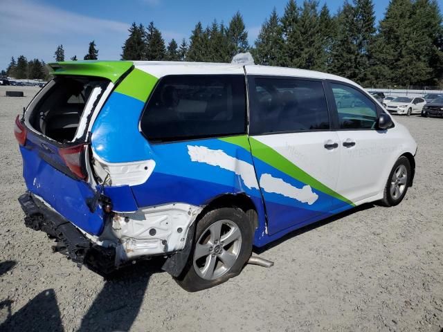 2018 Toyota Sienna L