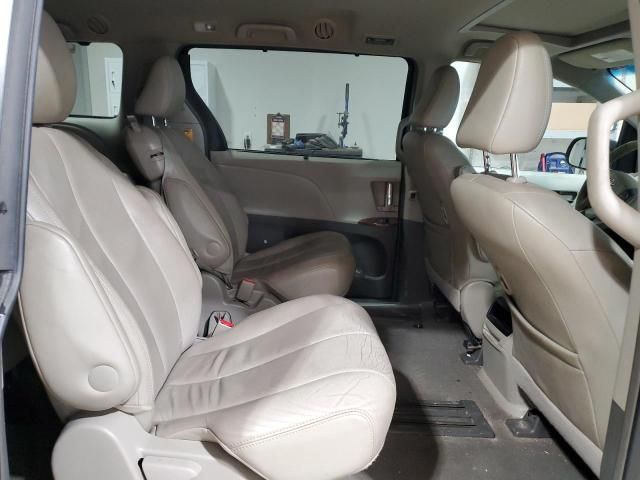 2014 Toyota Sienna XLE