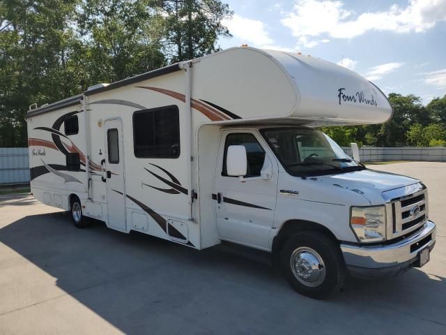 2011 Ford Econoline E450 Super Duty Cutaway Van