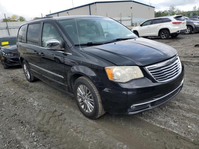 2013 Chrysler Town & Country Touring L