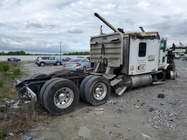 2017 Kenworth Construction T660