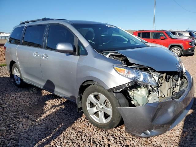 2015 Toyota Sienna LE