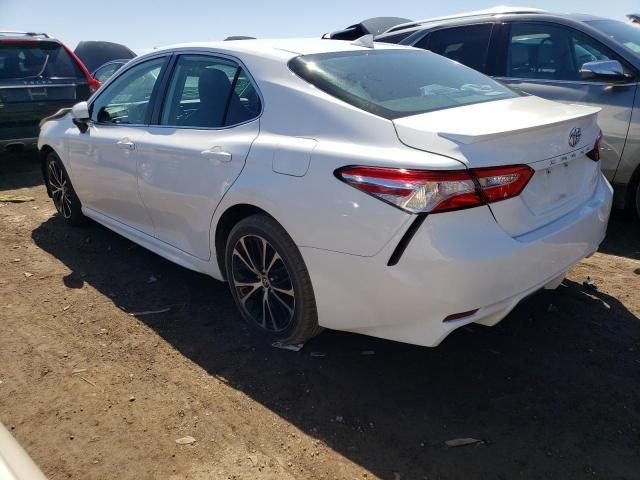 2020 Toyota Camry SE