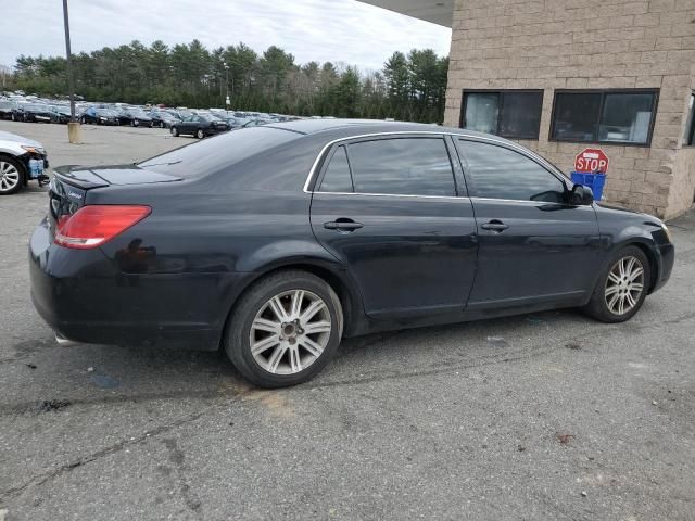 2005 Toyota Avalon XL