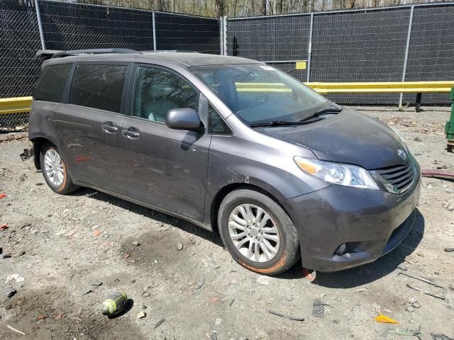 2012 Toyota Sienna XLE