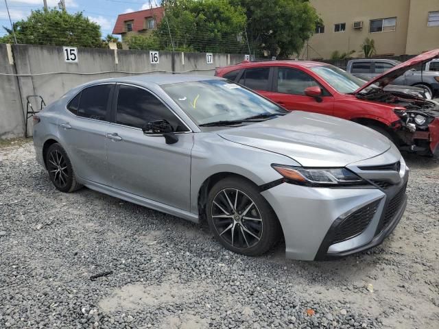 2022 Toyota Camry SE