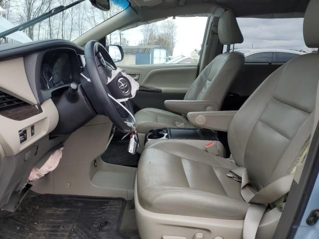 2017 Toyota Sienna XLE