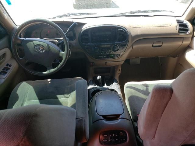 2004 Toyota Sequoia SR5