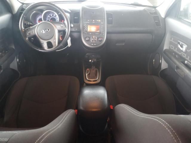 2013 KIA Soul +