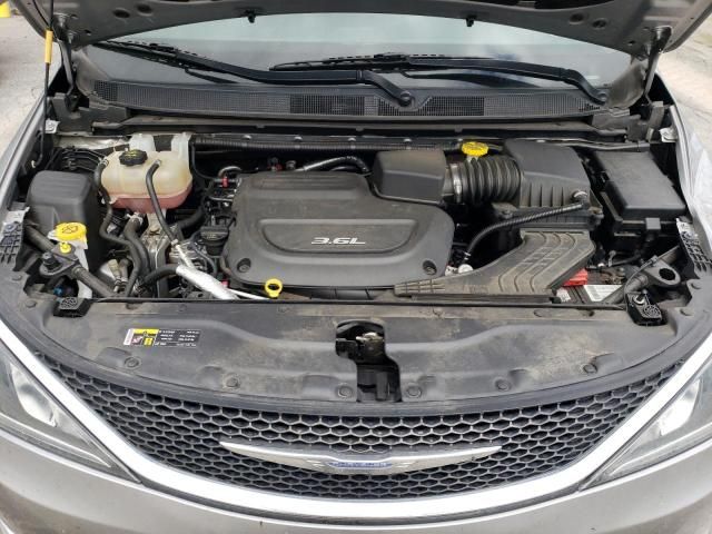 2017 Chrysler Pacifica Touring L