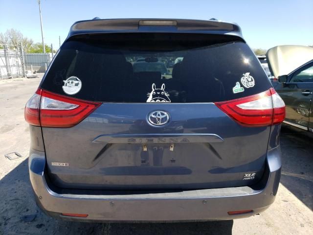 2017 Toyota Sienna XLE