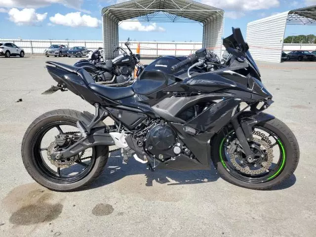 2017 Kawasaki EX650 F