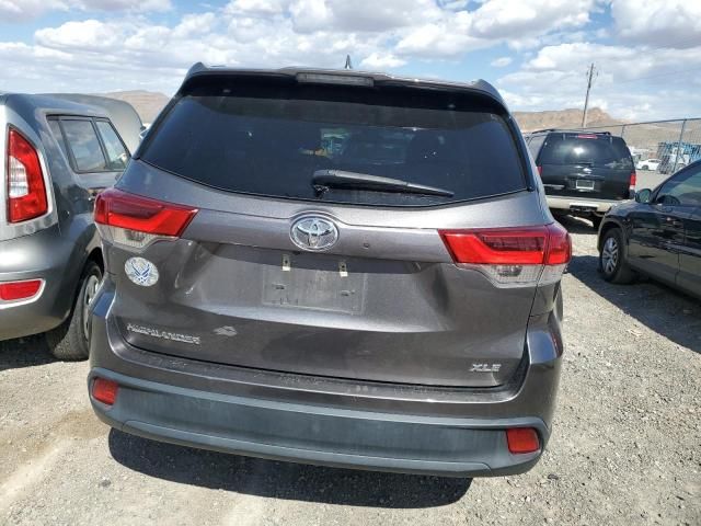 2017 Toyota Highlander SE