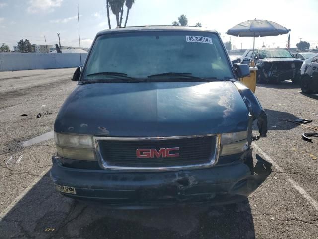 2002 GMC Safari XT