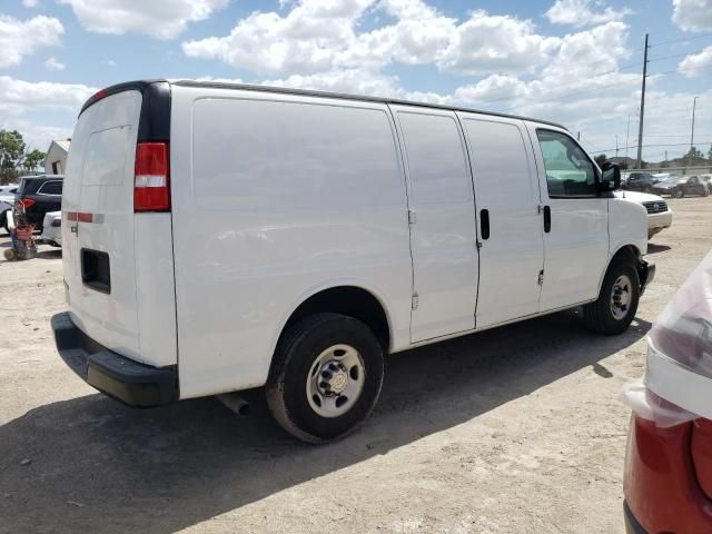 2020 Chevrolet Express G2500