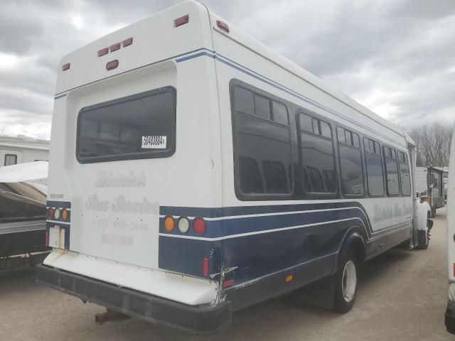 2004 Chevrolet C5500 C5V042