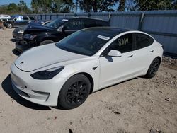 Carros salvage a la venta en subasta: 2021 Tesla Model 3