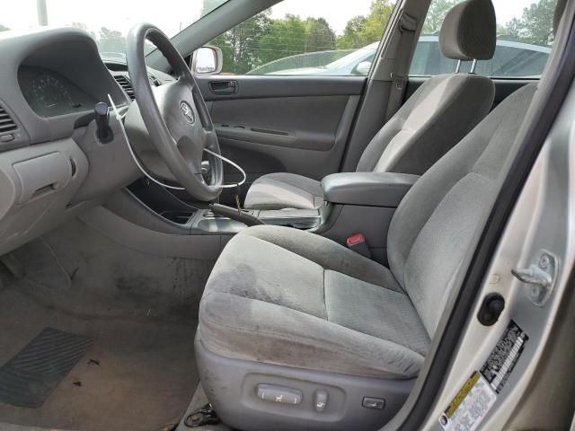 2004 Toyota Camry LE