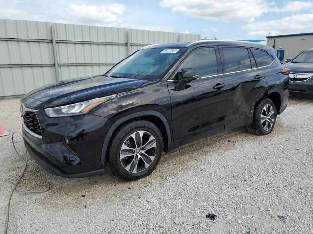 2020 Toyota Highlander XLE