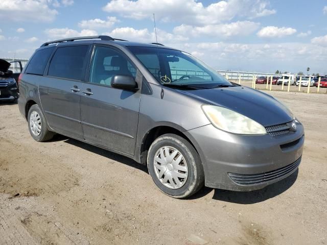 2004 Toyota Sienna CE