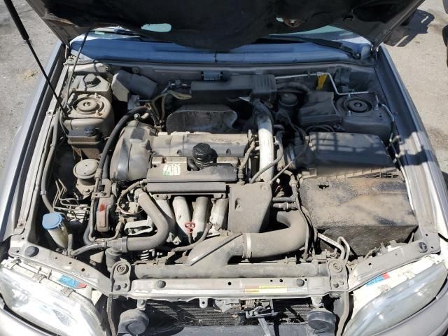 2004 Volvo V40 1.9T