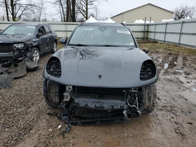 2017 Porsche Macan