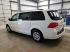 2014 Volkswagen Routan SE