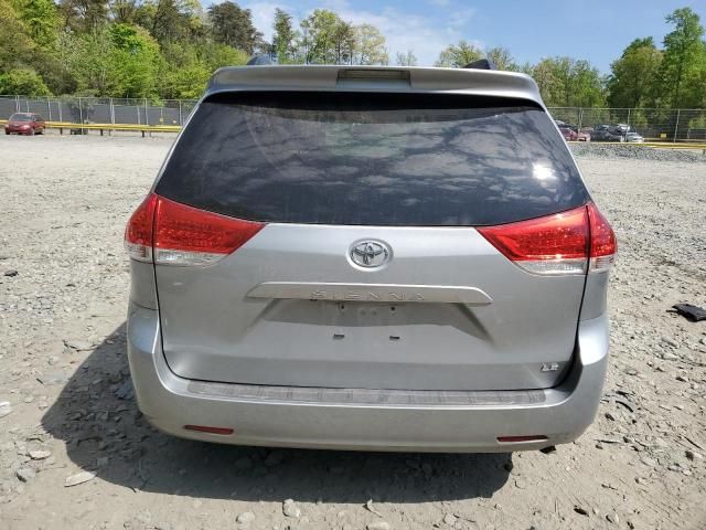 2011 Toyota Sienna LE