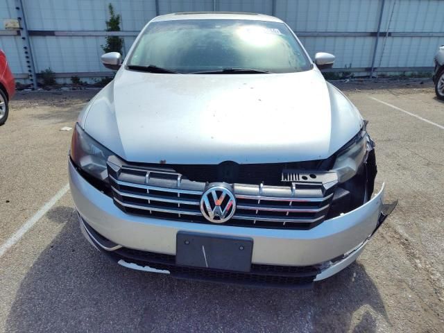 2014 Volkswagen Passat SE