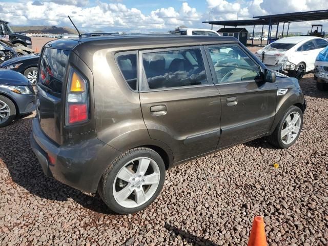 2010 KIA Soul +