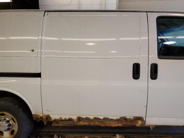 2004 Chevrolet Express G2500