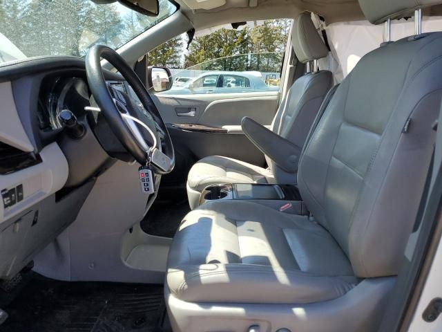 2019 Toyota Sienna XLE