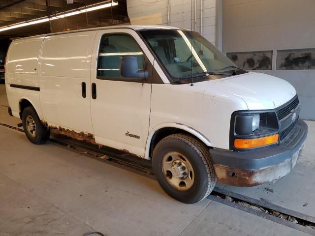 2004 Chevrolet Express G2500