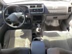 2000 Nissan Frontier Crew Cab XE