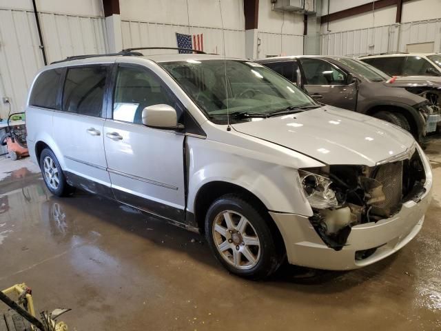 2010 Chrysler Town & Country Touring