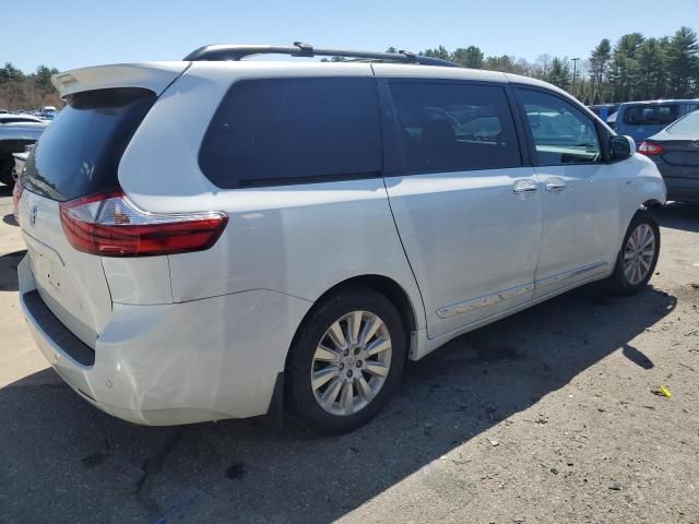 2017 Toyota Sienna XLE